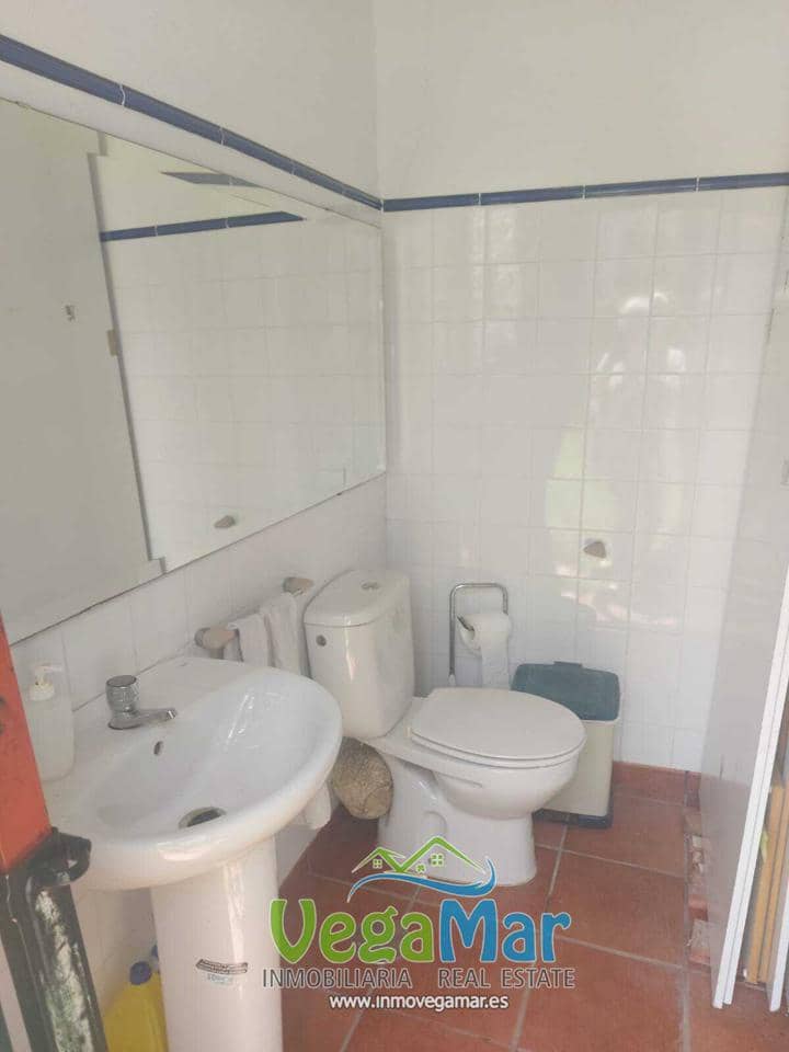 3 bedroom Villa for sale in Almunecar with pool garage - € 680,000 (Ref: 8135955)