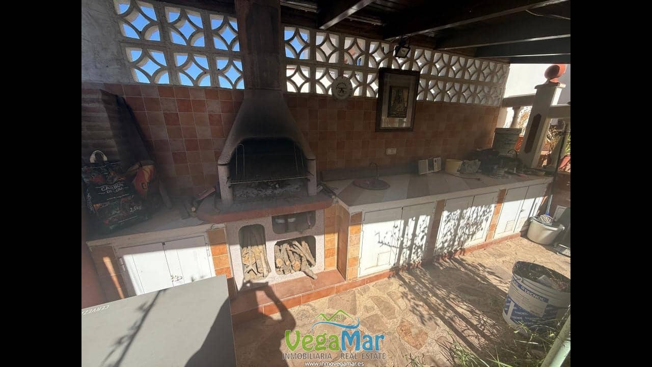 3 sypialnia Willa na sprzedaż w Almunecar z basenem garażem - 385 000 € (Ref: 8216773)