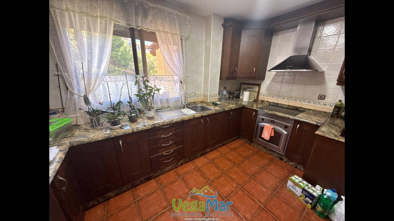 3 sypialnia Willa na sprzedaż w Almunecar z basenem garażem - 385 000 € (Ref: 8216773)