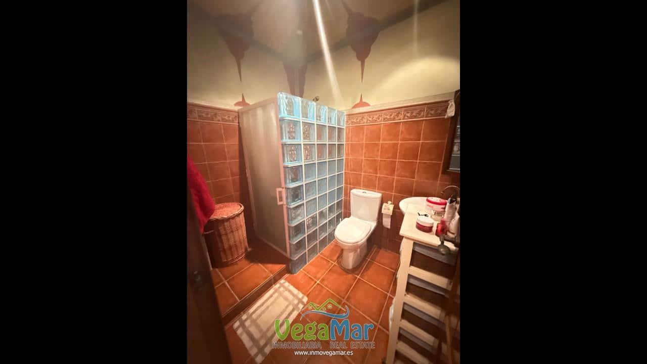 3 sypialnia Willa na sprzedaż w Almunecar z basenem garażem - 385 000 € (Ref: 8216773)