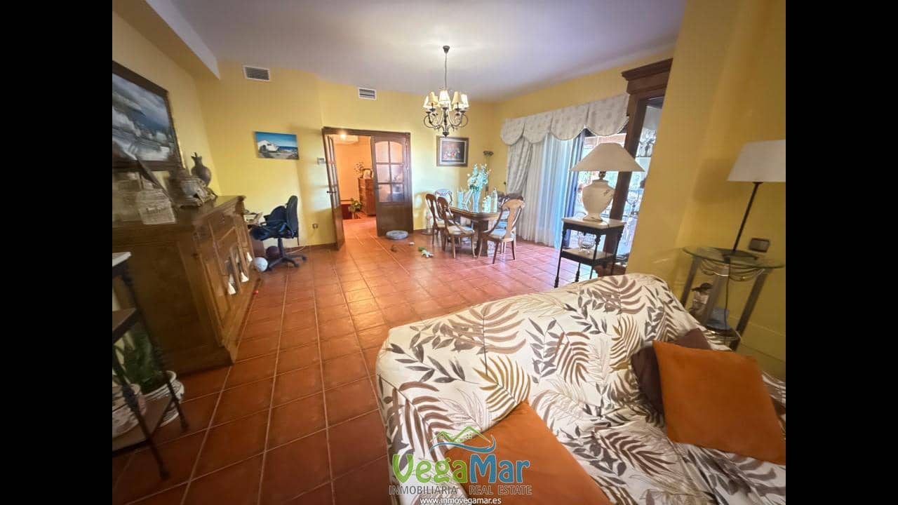 3 sypialnia Willa na sprzedaż w Almunecar z basenem garażem - 385 000 € (Ref: 8216773)