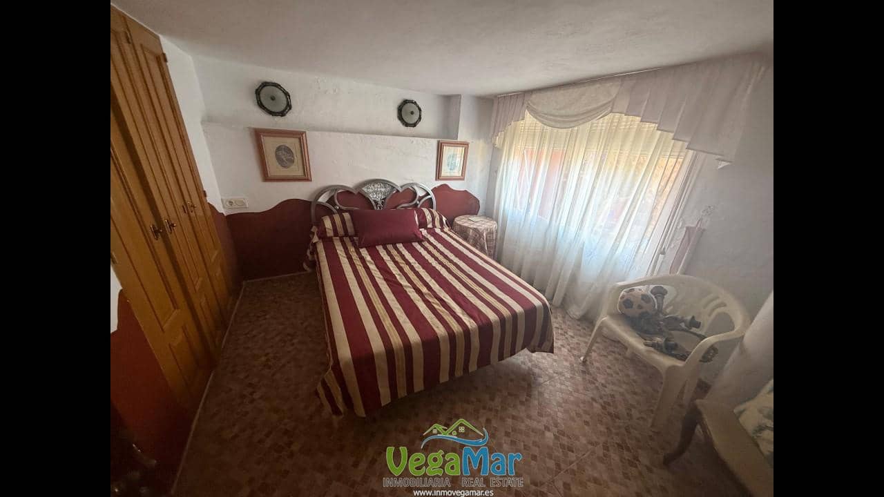 3 sypialnia Willa na sprzedaż w Almunecar z basenem garażem - 385 000 € (Ref: 8216773)