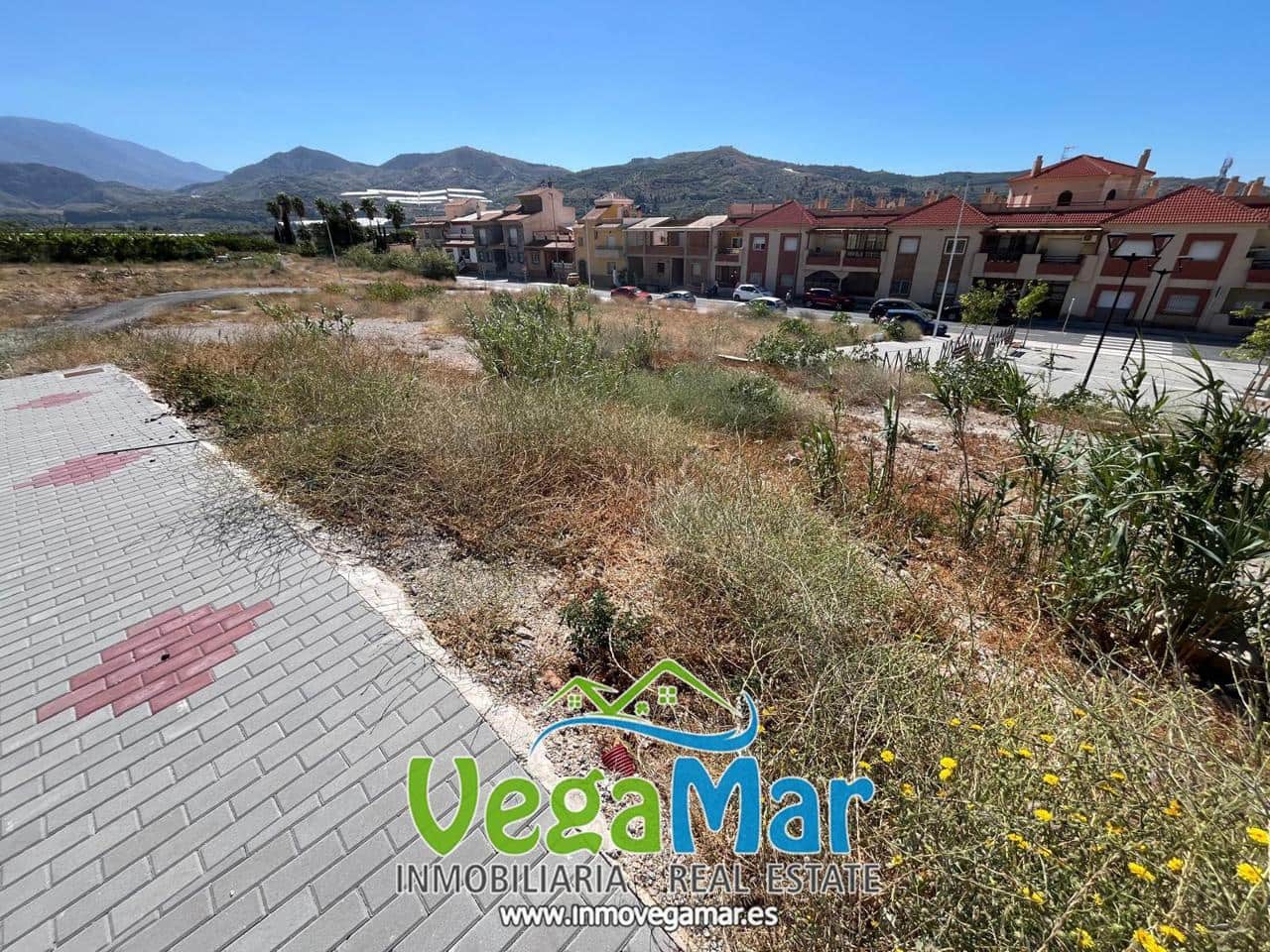 Ubebygd land til salgs i Lobres - € 35 000 (Ref: 8312217)