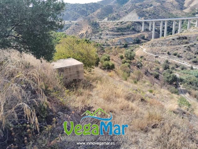 Grunde uden byggetilladelser til salg i La Herradura, Almuñécar - € 62.000 (Ref: 8530841)