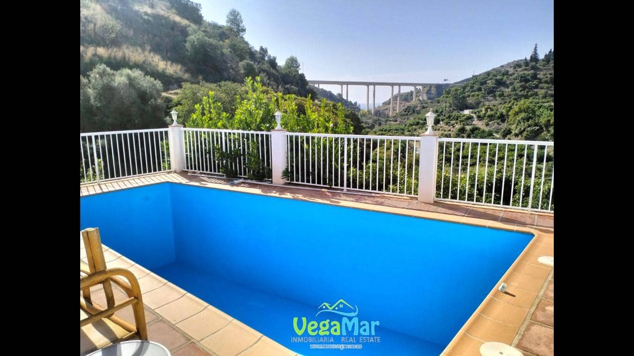 3 bedroom Finca/Country House for sale in La Herradura - € 263,000 (Ref: 8583792)