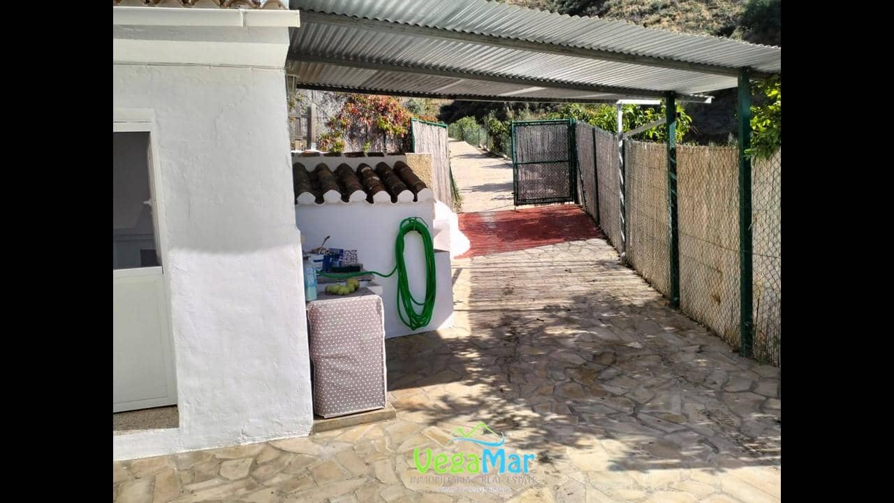 3 bedroom Finca/Country House for sale in La Herradura - € 263,000 (Ref: 8583792)