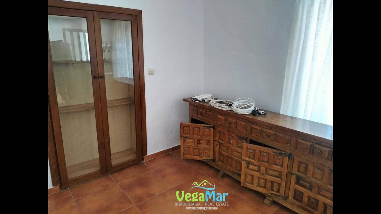 3 bedroom Finca/Country House for sale in La Herradura - € 263,000 (Ref: 8583792)