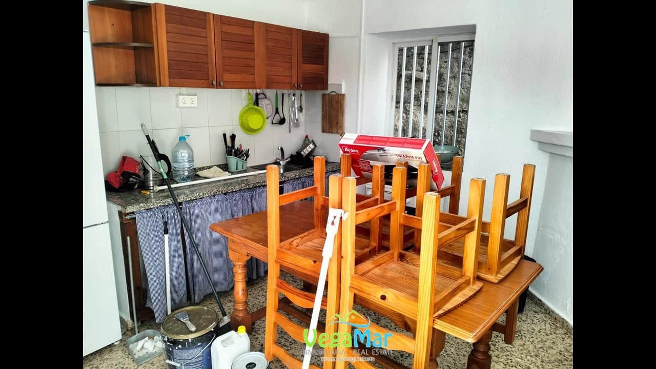 3 bedroom Finca/Country House for sale in La Herradura - € 263,000 (Ref: 8583792)