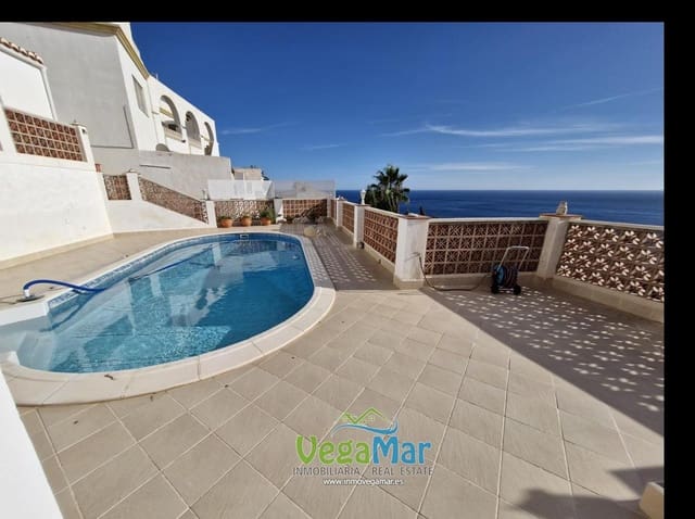 Chalet de 2 habitaciones en Almuñécar en venta - 950.000 € (Ref: 8620820)