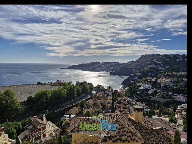 Chalet de 2 habitaciones en Almuñécar en venta - 950.000 € (Ref: 8620820)