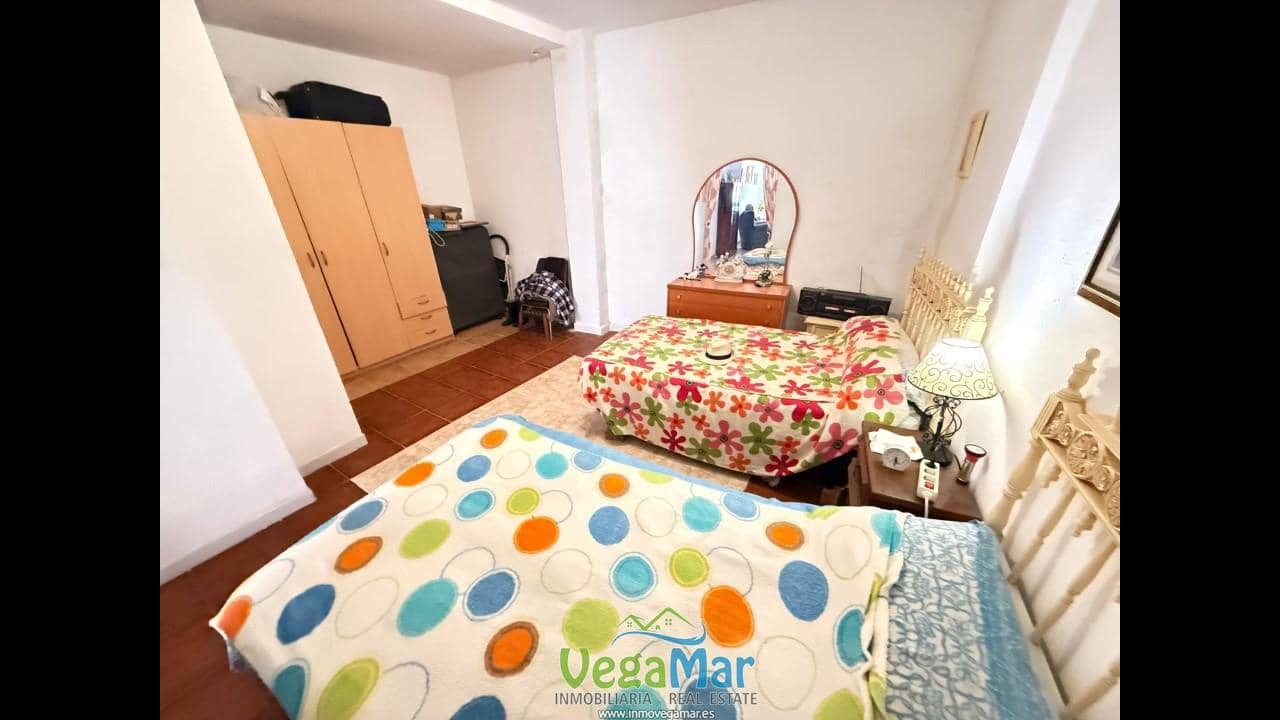1 slaapkamer Flat te koop in Almunecar - € 160.000 (Ref: 8628159)