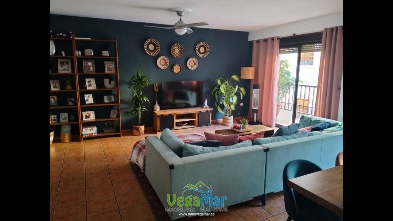 4 Zimmer Wohnung zu vermieten in Almunecar - 850 € (Ref: 8744373)