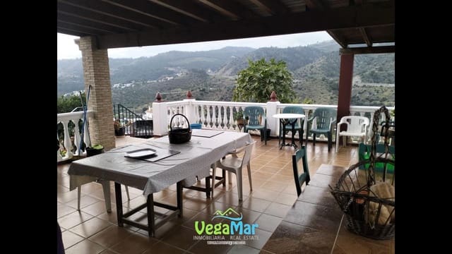 2 soveværelse Villa til salg i La Herradura, Almuñécar med swimmingpool - € 577.000 (Ref: 8772655)