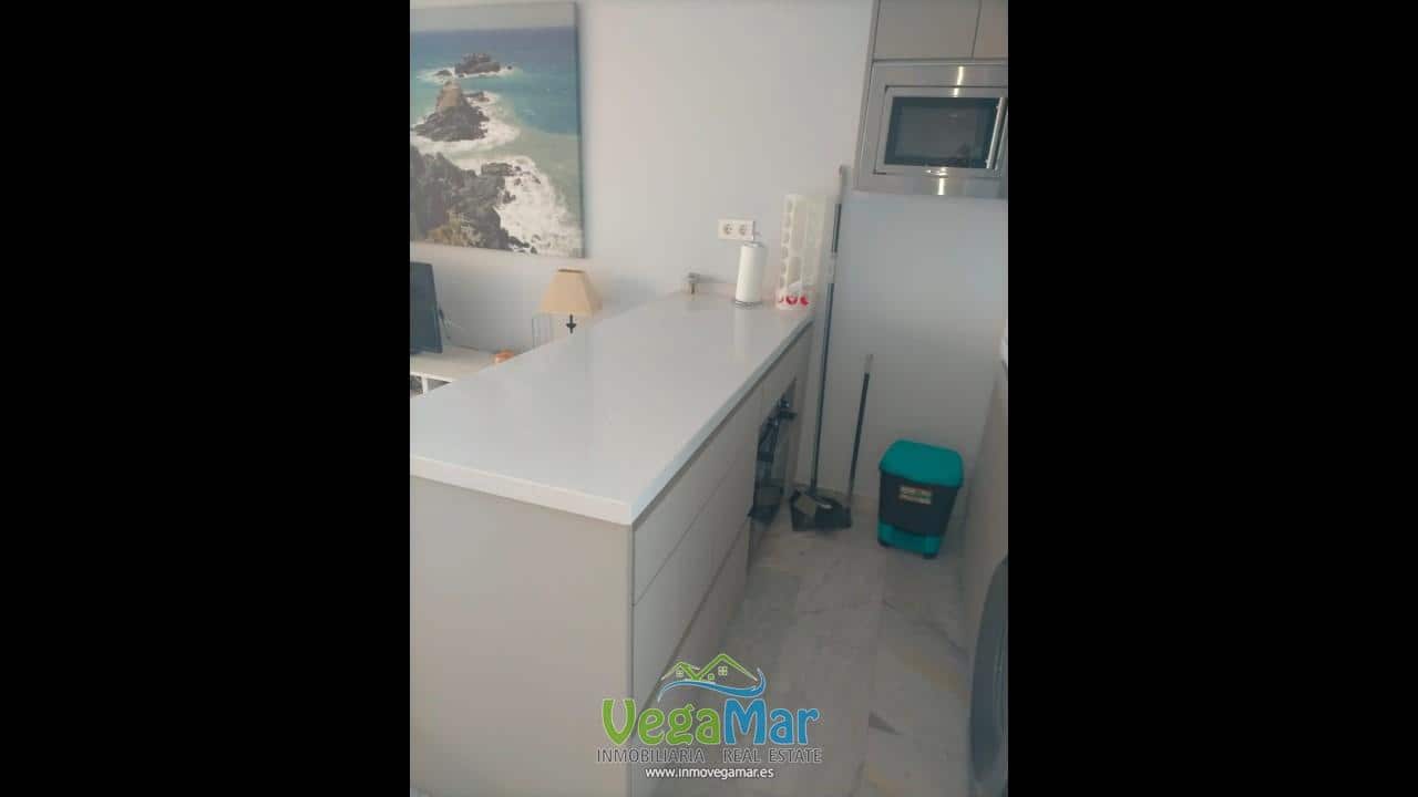 1 soveværelse Lejlighed til leje i Almunecar med garage - € 720 (Ref: 8776652)