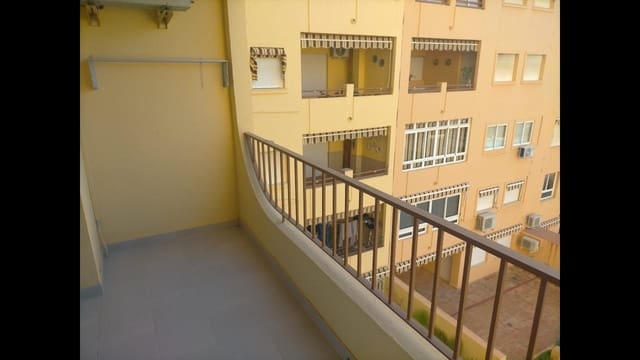 1 makuuhuone Asunto vuokrattavana paikassa Almuñécar mukana 
autotalli - 720 € (Ref: 8776652)