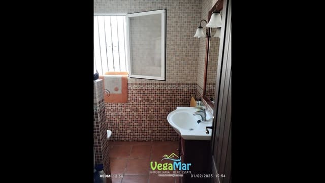 1 soveværelse Finca/Landehus til salg i La Herradura, Almuñécar med swimmingpool - € 315.000 (Ref: 8873777)