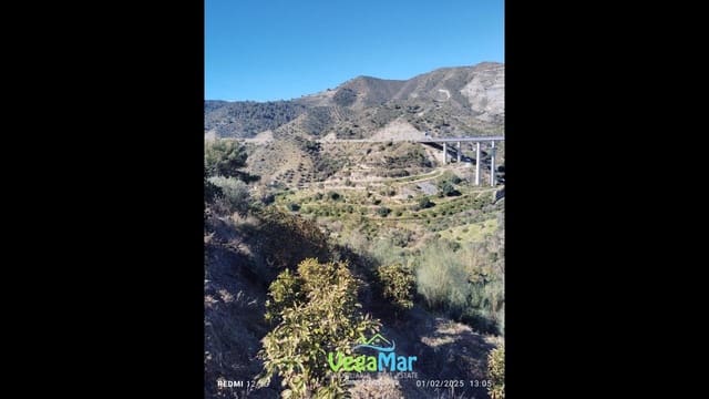 1 soveværelse Finca/Landehus til salg i La Herradura, Almuñécar med swimmingpool - € 315.000 (Ref: 8873777)