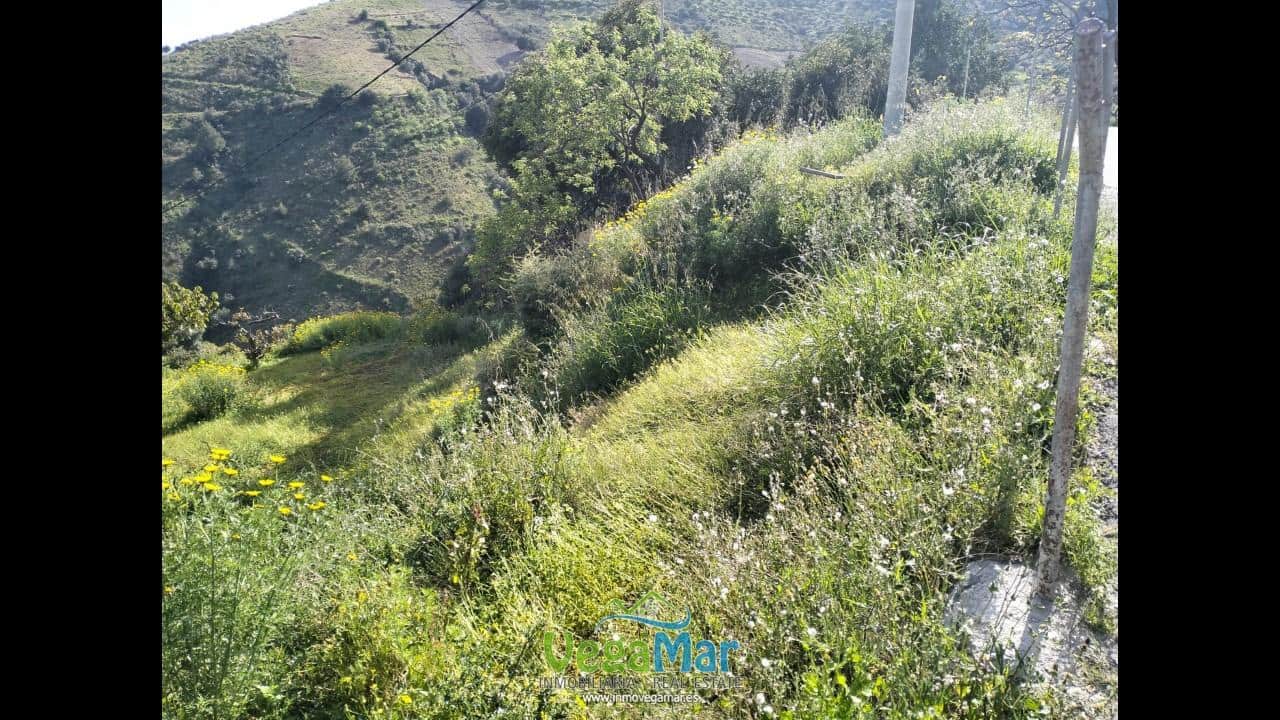 Grunde uden byggetilladelser til salg i La Herradura - € 60.000 (Ref: 8885633)