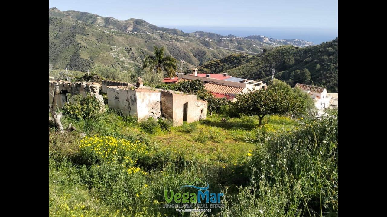 Grunde uden byggetilladelser til salg i La Herradura - € 60.000 (Ref: 8885633)