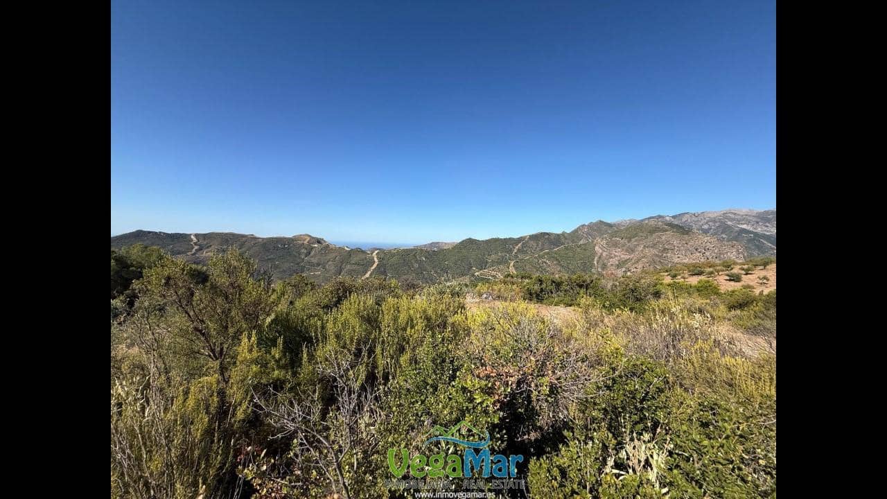 Ubebygd land til salgs i Otivar - € 25 000 (Ref: 8891497)