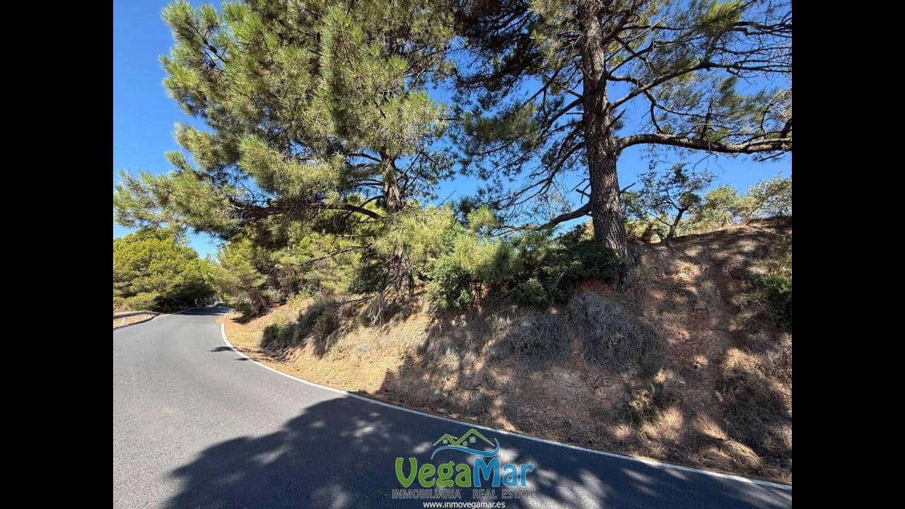 Ubebygd land til salgs i Otivar - € 25 000 (Ref: 8891497)