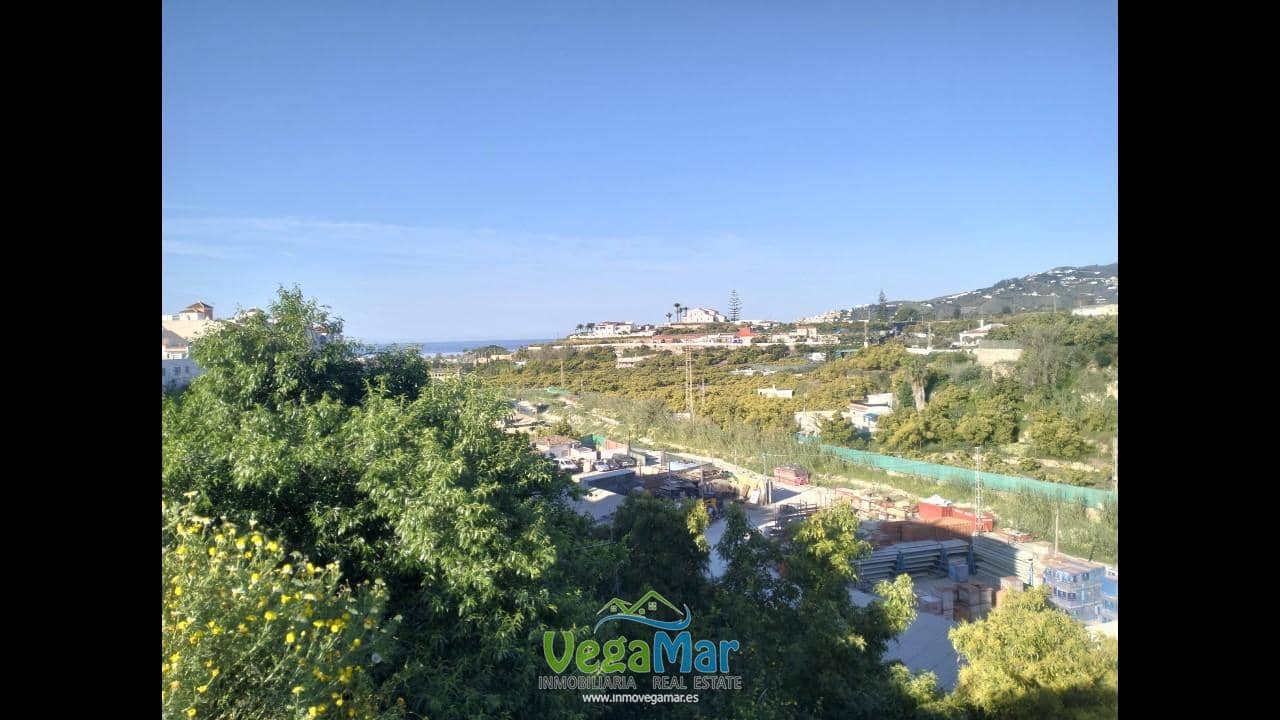 Grunde uden byggetilladelser til salg i Nerja - € 630.000 (Ref: 8922555)