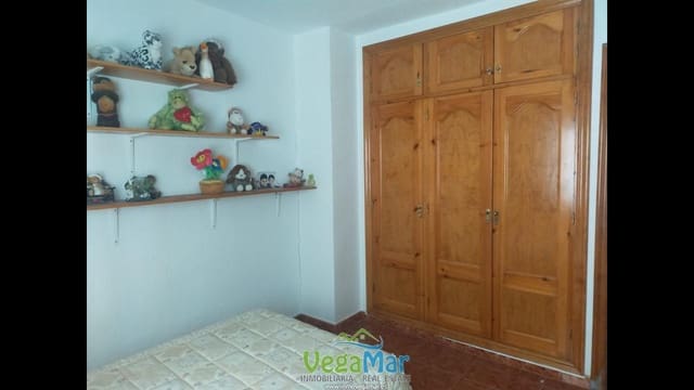 4 sypialnia Willa na sprzedaż w Otívar - 85 000 € (Ref: 8925030)