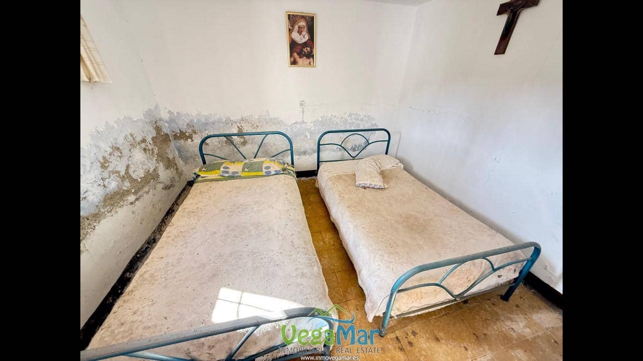 3 soveværelse Finca/Landehus til salg i Almunecar - € 115.000 (Ref: 8925031)