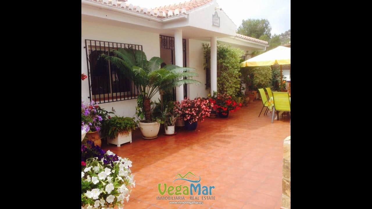 4 soverom Villa til salgs i La Herradura med garasje - € 1 200 000 (Ref: 8945622)