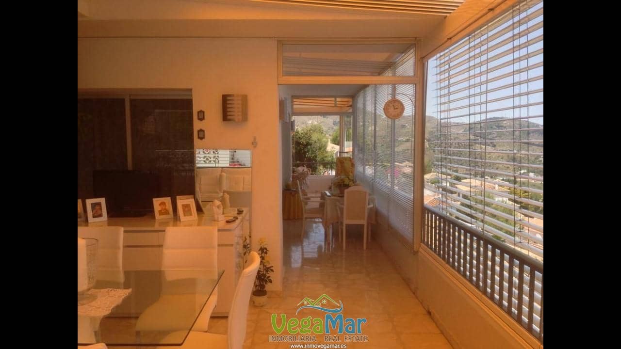 4 soverom Villa til salgs i La Herradura med garasje - € 1 200 000 (Ref: 8945622)