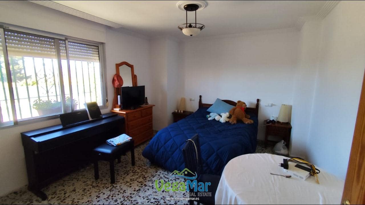 6 soverom Villa til salgs i Motril - € 400 000 (Ref: 8967796)