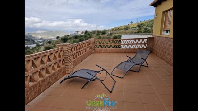 3 soverom Villa til salgs i Itrabo med svømmebasseng garasje - € 292 000 (Ref: 8975492)