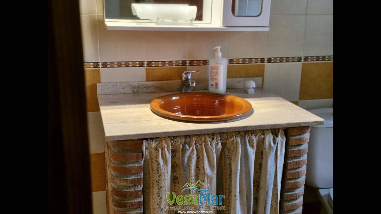 3 soveværelse Villa til salg i Itrabo med swimmingpool garage - € 292.000 (Ref: 8975492)