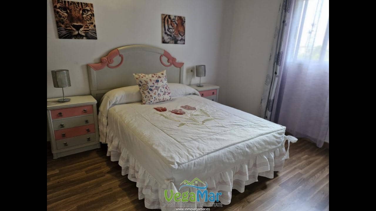 3 soveværelse Villa til salg i Itrabo med swimmingpool garage - € 292.000 (Ref: 8975492)