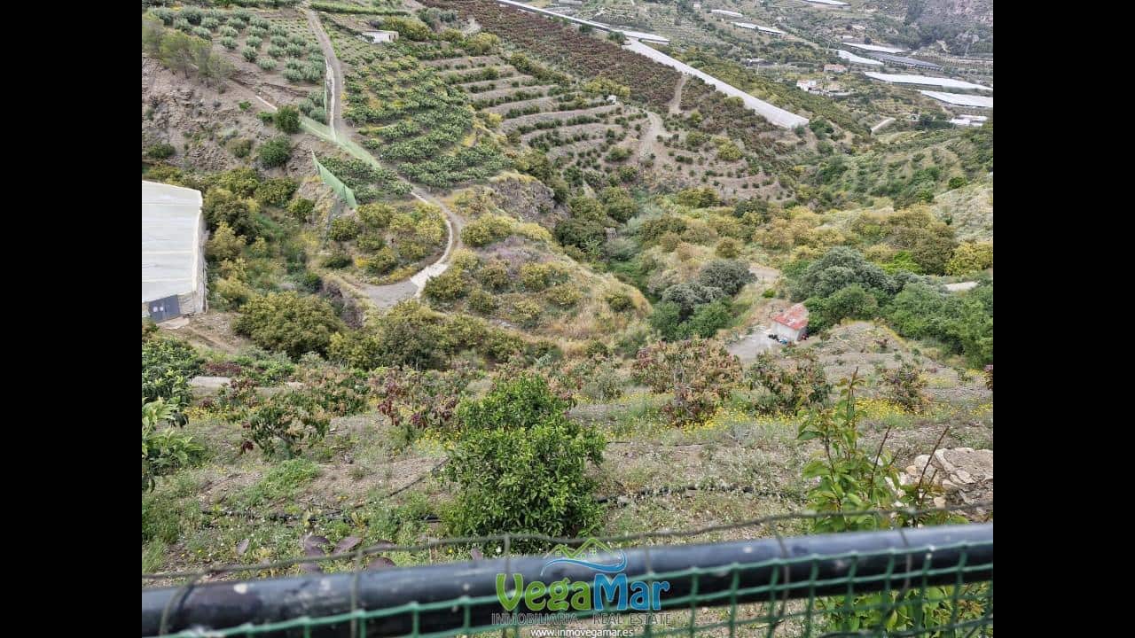 3 soveværelse Villa til salg i Itrabo med swimmingpool garage - € 292.000 (Ref: 8975492)