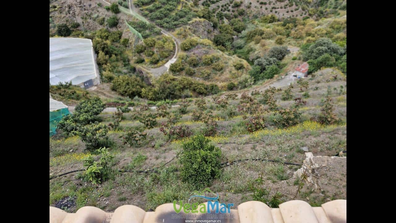 3 soveværelse Villa til salg i Itrabo med swimmingpool garage - € 292.000 (Ref: 8975492)