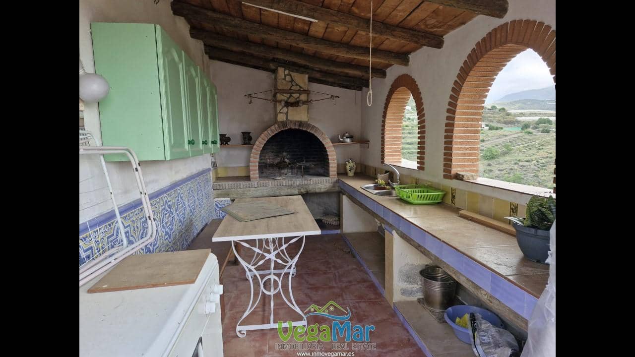 3 soveværelse Villa til salg i Itrabo med swimmingpool garage - € 292.000 (Ref: 8975492)