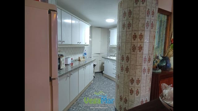 3 Zimmer Wohnung zu vermieten in Almuñécar mit Garage - 700 € (Ref: 9037483)