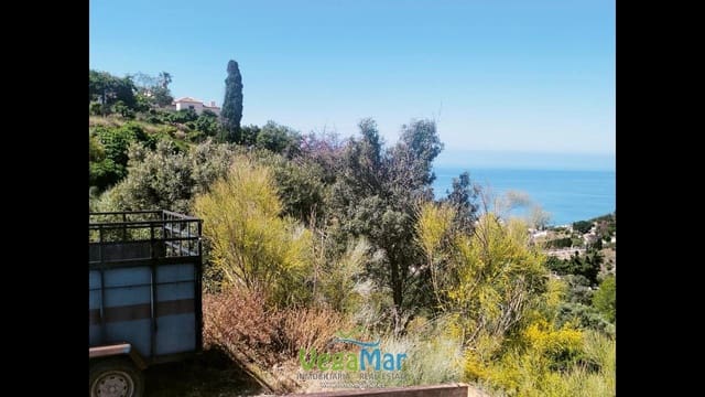 Ubebygd land til salgs i La Herradura, Almuñécar - € 100 000 (Ref: 9064425)