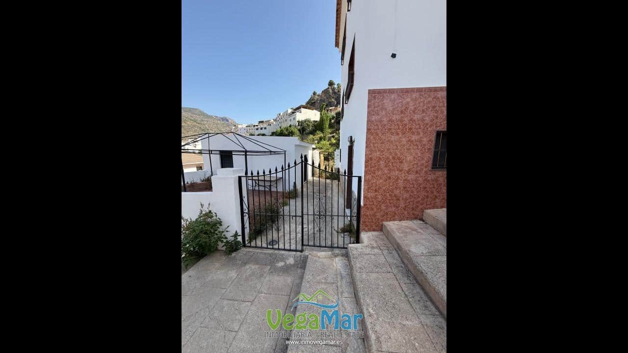 4 soverom Villa til salgs i Otivar - € 190 000 (Ref: 9086535)