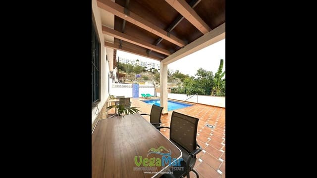 3 sypialnia Finka/Dom wiejski do wynajęcia w Almuñécar z basenem - 1 080 € (Ref: 9097730)