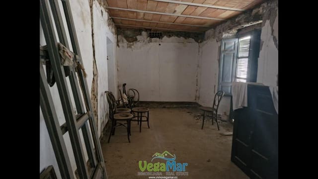 3 soveværelse Villa til salg i Itrabo - € 55.000 (Ref: 9144393)