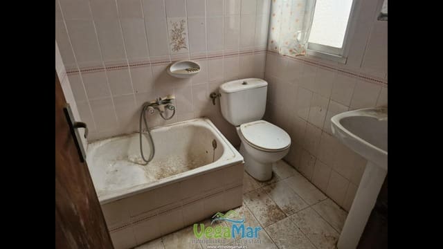 3 soveværelse Villa til salg i Itrabo - € 55.000 (Ref: 9144393)