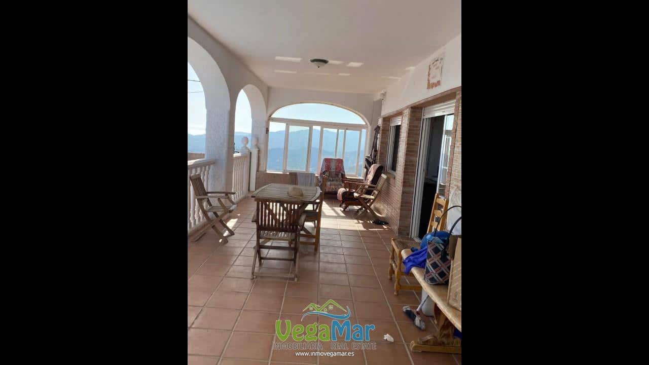 2 bedroom Finca/Country House for sale in Salobrena with pool garage - € 275,000 (Ref: 9144394)