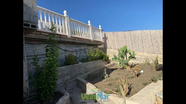 2 bedroom Finca/Country House for sale in Salobreña with pool garage - € 275,000 (Ref: 9144394)