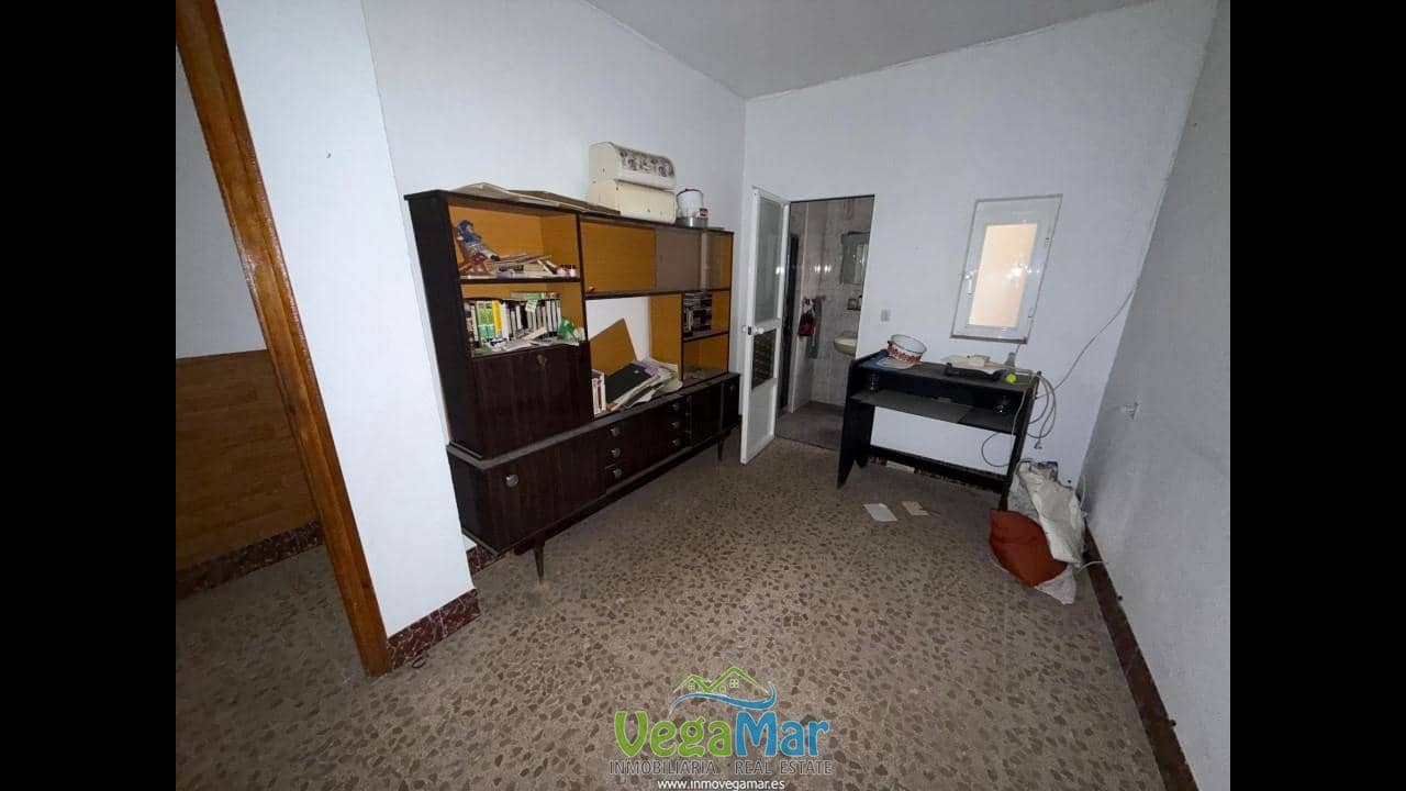 4 soverom Villa til salgs i Itrabo med garasje - € 180 000 (Ref: 9150982)