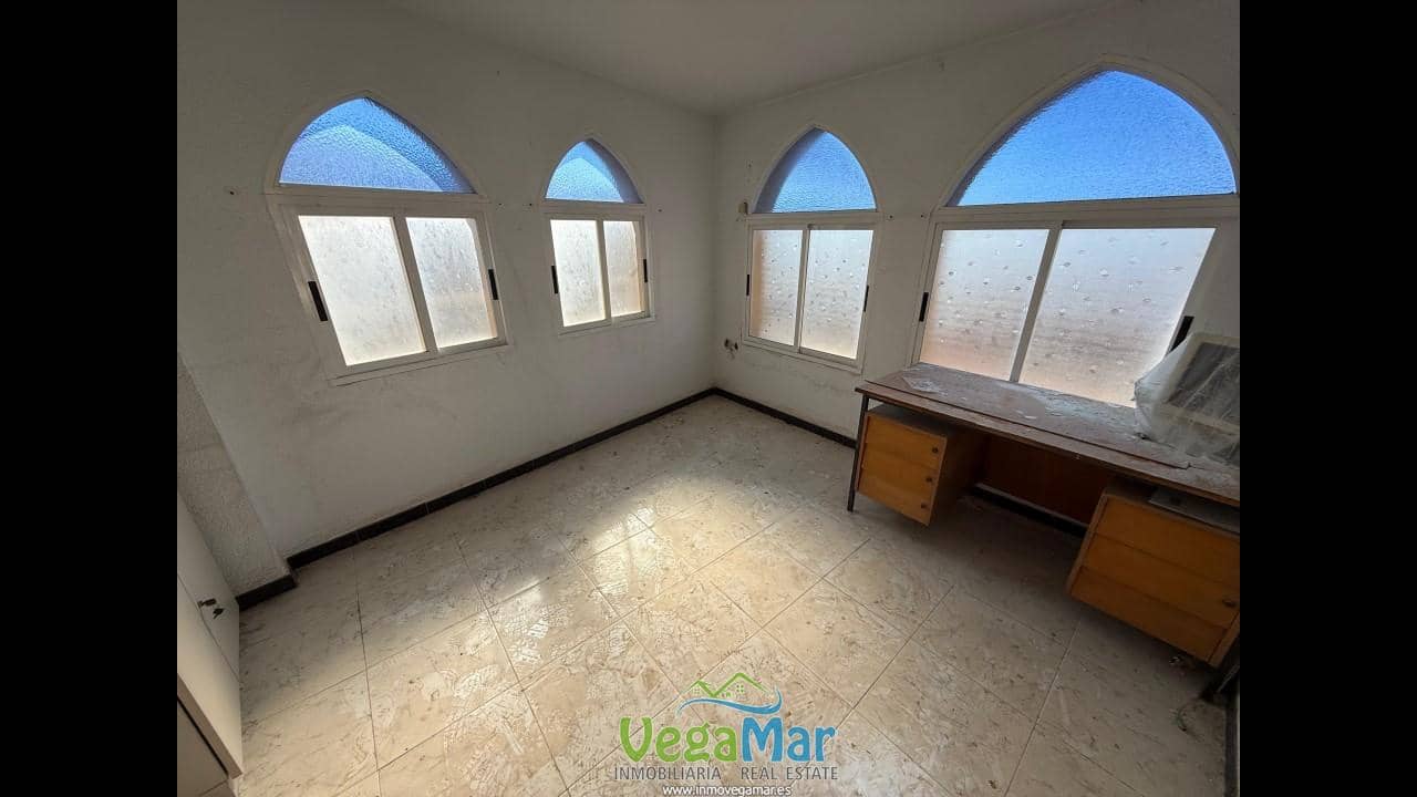 4 soverom Villa til salgs i Itrabo med garasje - € 180 000 (Ref: 9150982)