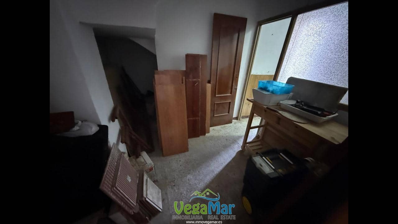 4 soverom Villa til salgs i Itrabo med garasje - € 180 000 (Ref: 9150982)