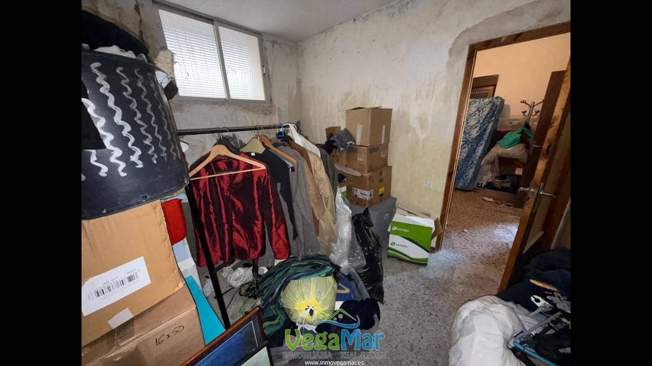 4 soverom Villa til salgs i Itrabo med garasje - € 180 000 (Ref: 9150982)