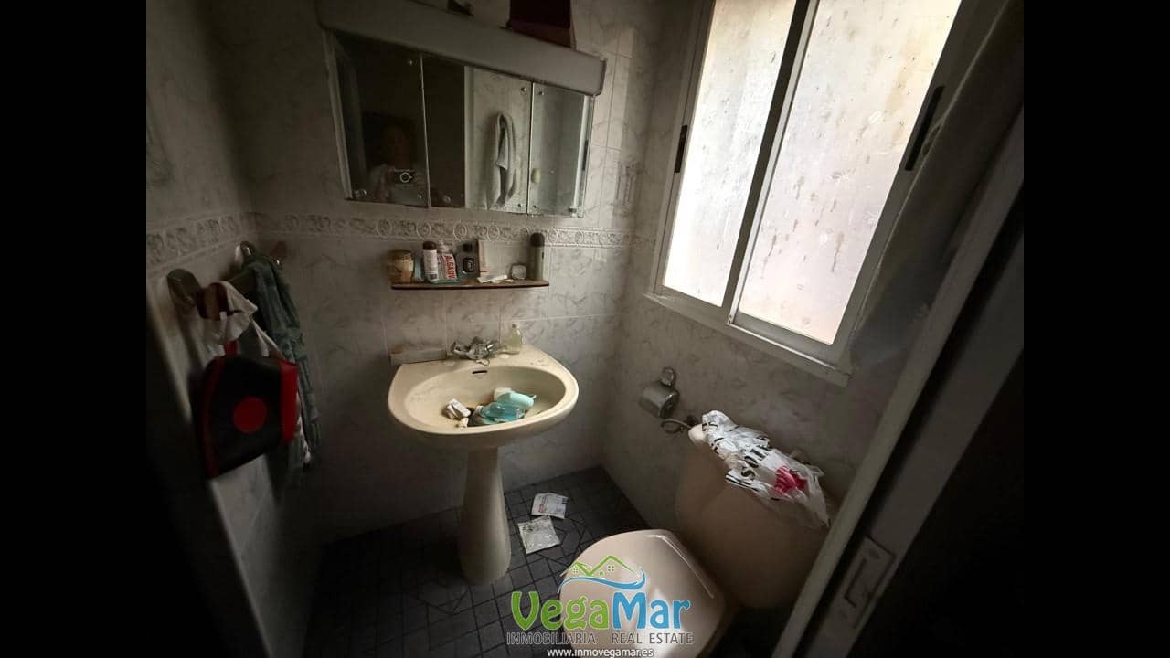 4 soverom Villa til salgs i Itrabo med garasje - € 180 000 (Ref: 9150982)